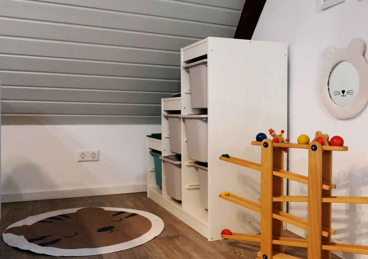 Casa Luxe - 80Qm - Stadtmitte - Familienfreundlich - Parkplatz - 5Km Zum Legoland Guenzburg Exterior photo